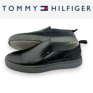 Tommy Hilfiger Kozal Loafers‎ color black smooth size 8 medium (1495)